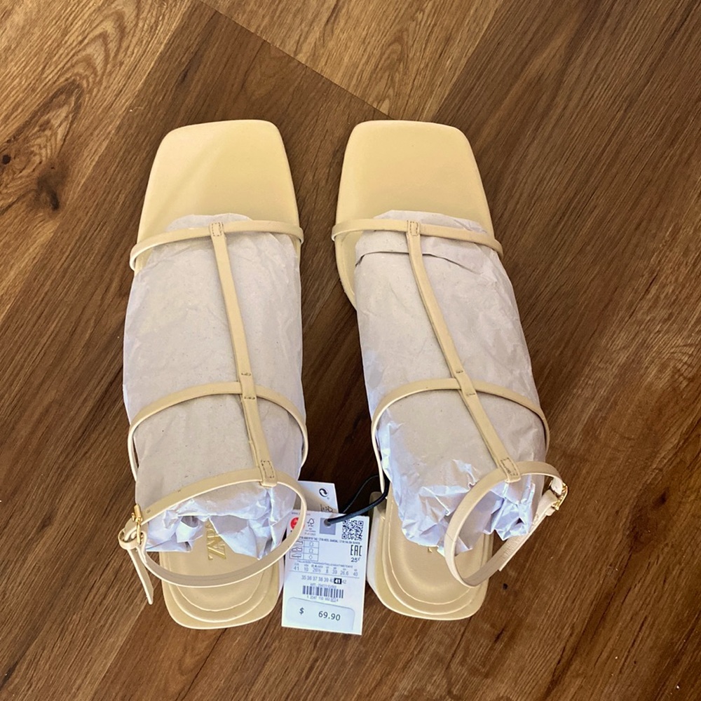 Zara strappy off white block heel sandals